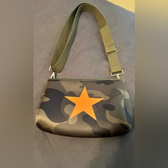 ah dorned Handbags - Crossbody Camo Print with Orange Star Top Zip Handbag Purse